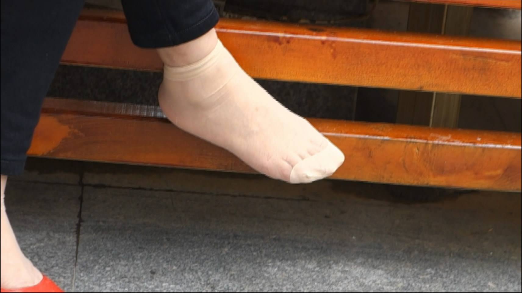 streetsnapnylon[00 00 07][20181203 234302 3]